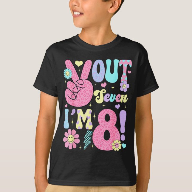 Camiseta Groovy Peace Out Seven I'm 8 Years Old 8th Birthda (Anverso)