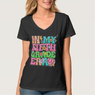 Camiseta Groovy retro en mi quinto grado de vuelta a la esc