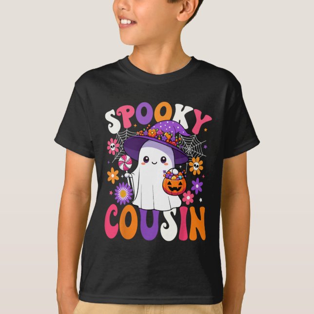 Camiseta Groovy Spooky Cousin Halloween Ghost Pumpkin Hallo (Anverso)