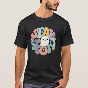 Camiseta Groovy Stay Spooky Halloween Retro Boho Ghost Flow