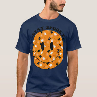 Camiseta Groovy Stay Spooky Halloween Retro Happy Face