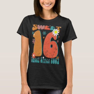 Camiseta Groovy Sweet 16 Chica de cumpleaños Dieciséis Bo