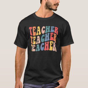 Camiseta Groovy Teacher Life Back to School Maacher Apper