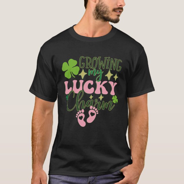 Camiseta Growing My Lucky Charm Irish C Patrick s Day Pregn (Anverso)