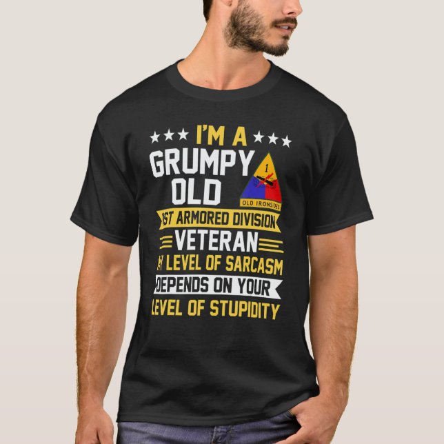 Camiseta Grumpy Old 1st Armored Division Veteran Father Day (Anverso)