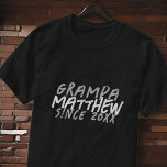 Camiseta Grunge blanco y negro moderno para el Guay Grampa<br><div class="desc">Este diseño elegante y moderno se compone de una tipografía de san serif.</div>