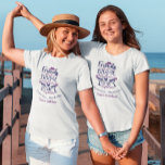 Camiseta Grupo de Amigos Viaje en Cruceros Personalizados<br><div class="desc">Este diseño se puede personalizar eligiendo la opción personalizar para añadir texto o realizar otros cambios. Si este producto tiene la opción de transferir el diseño a otro artículo, asegúrese de ajustar el diseño para que se ajuste si es necesario. Contáctame en colorflowcreations@gmail.com si deseas tener este diseño en otro...</div>