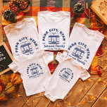 Camiseta Grupo de coincidencia de viaje de personalizado fa<br><div class="desc">Crea recuerdos duraderos con nuestra camiseta de viaje en esquí personalizado para familias, amigos o grupos. Personalice con su nombre de familia o detalles de viaje en grupo para hacerlo único suyo. Ideal para los amantes del esquí y para los recuerdos de las vacaciones de invierno, es ideal para hacer...</div>