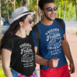 Camiseta Grupo personalizado de crucero de viaje de amigos<br><div class="desc">Este diseño puede ser personalizado en el área proporcionada cambiando la foto y/o el texto. O puede personalizarse haciendo clic en Personalizar esta plantilla y, a continuación, eligiendo la opción de hacer clic en el personalizar y eliminando o cambiando el color del fondo, agregando texto, cambiando el color o estilo...</div>