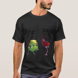 Camiseta Guay Ella Me Ama A La Pelota De Tenis Y A La Bebid