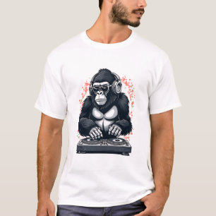 Camiseta Guay Gorilla DJ mezclando golpes con audífonos