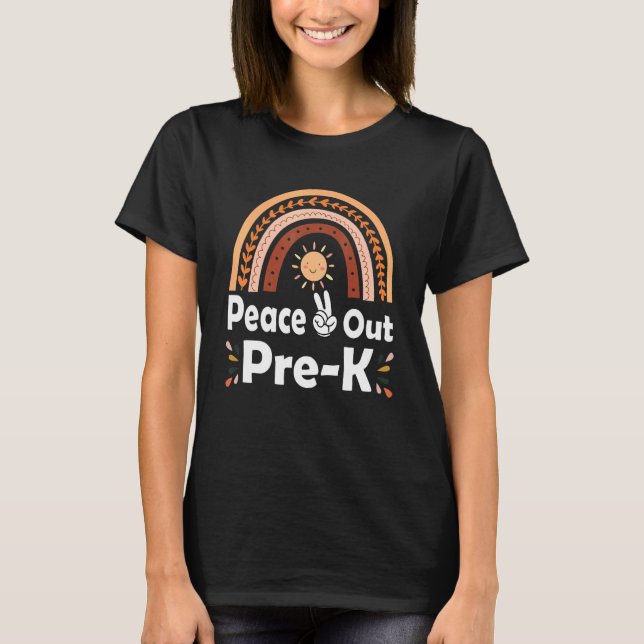 Camiseta Guay Graduado por Peace Out Pre-K Rainbow Boho (Anverso)
