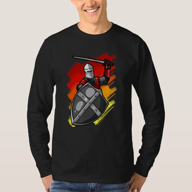 Camiseta Guay Knight con espada (Anverso)