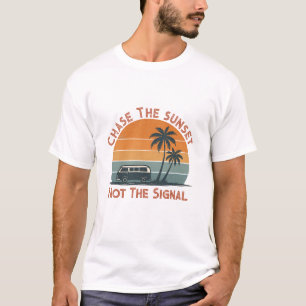 Camiseta Guay Retro Sunset & Palm Tree Adventure