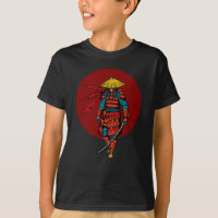 Guerrero de Samurai al atardecer con Katana
