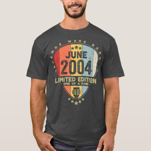 Camiseta Guitar PickLegends Were Born In June 2004 Guitar