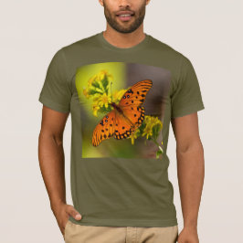 Camiseta Gulf Fritillary aka Passion Butterfly on Goldenrod