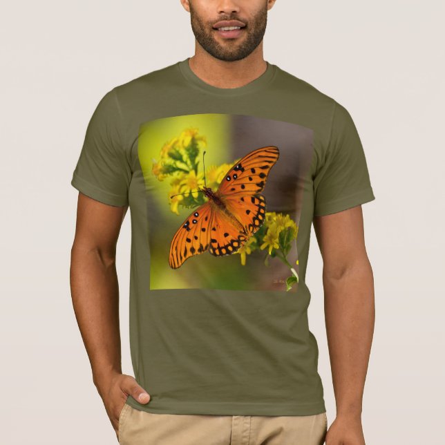 Camiseta Gulf Fritillary aka Passion Butterfly on Goldenrod (Anverso)
