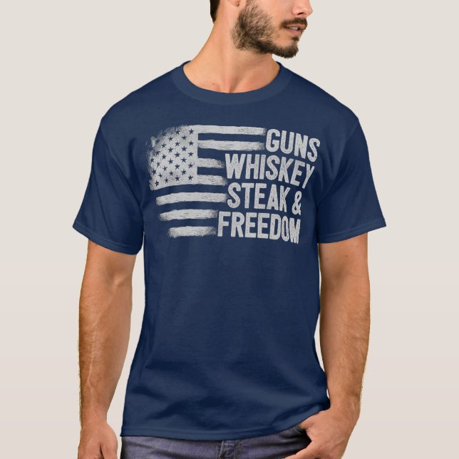 Camiseta Gun Whiskey Steak Freedom Estados Unidos Bandera A (Anverso)