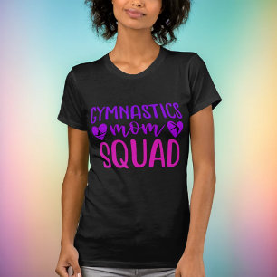 Camiseta Gymnastics Mom Squad Cita con texto rosa y púrpura