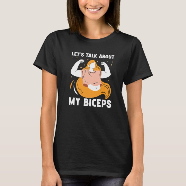 Camiseta Hablemos de mi Chica de Biceps, Mamá Curl, diciend (Anverso)