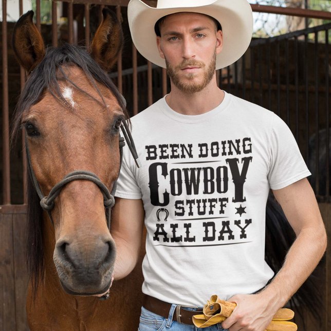 Camiseta Hace Cowboy Todo El Día (cowboy shirt)