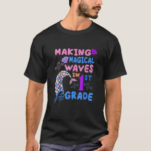 Camiseta Hacer Ondas En Sirenita De Primer Grado De Vuelta