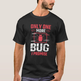 Camiseta Hacker Coding One More Bug Cybersecurity