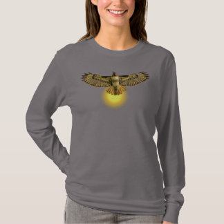Camiseta Halcón de Cola Roja volando hacia el sol