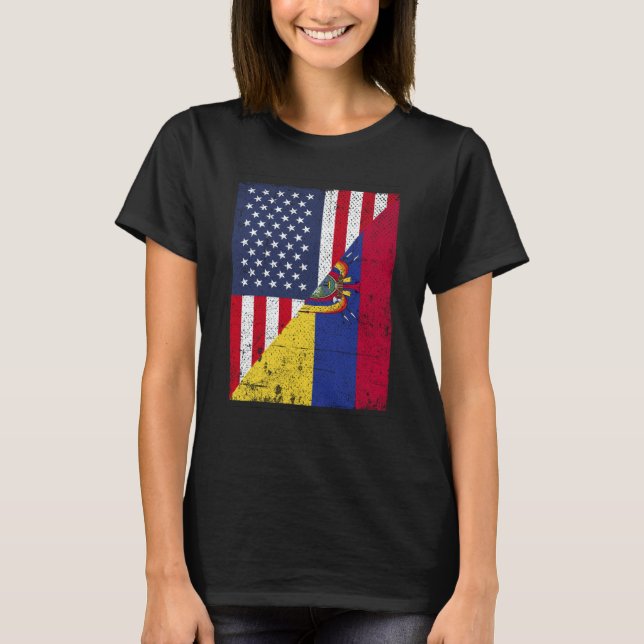 Camiseta Half USA Flag Half Ecuador Flag American Ecuadoria (Anverso)