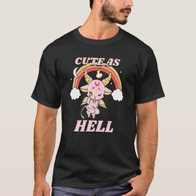Camiseta Halloween Baphomet Satan Cute As Hell Pastel Gótic (Anverso)