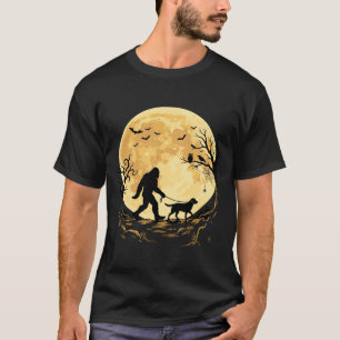 Camiseta Halloween Bigfoot Labrador Caminando Bajo Luna Lle