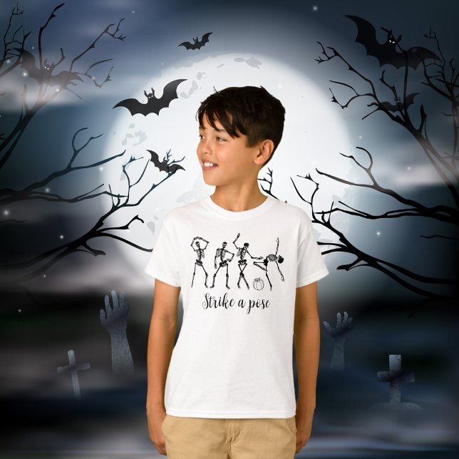 Camiseta Halloween Dancing Skeleton Strike A Pose Funny (Subido por el creador)
