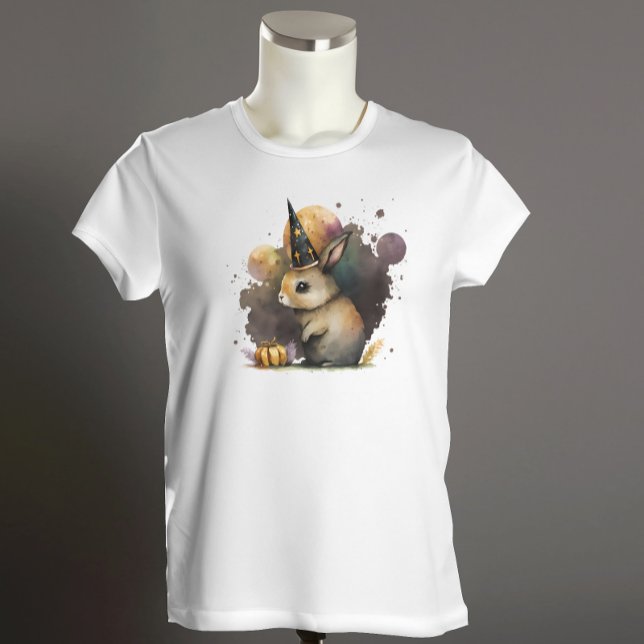 Camiseta Halloween de Conejo de Conejo de Agua (Halloween Bunny with a witch hat)