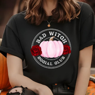 Camiseta Halloween en el club social de mala mujer