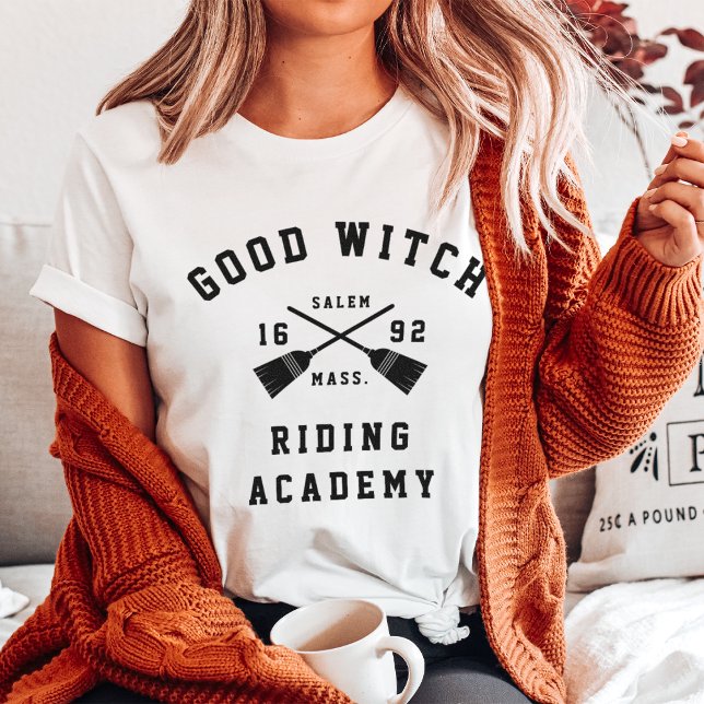 Camiseta Halloween en la Academia de la Buena Bruja (Subido por el creador)