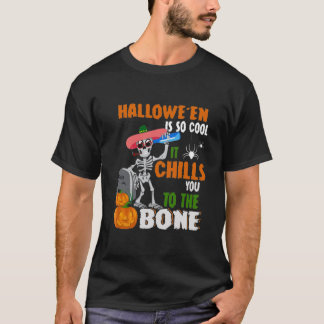 Camiseta Halloween Es Tan Guay Que Te Paga Al Hueso
