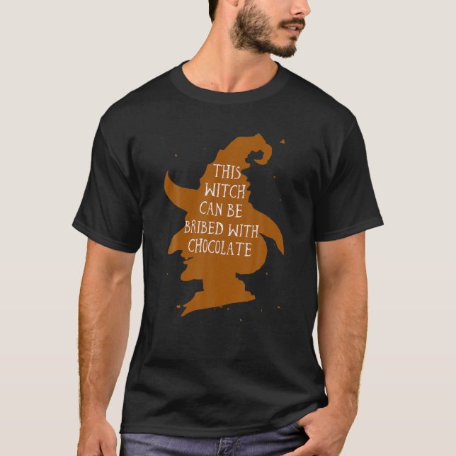 Camiseta Halloween Esta Bruja Puede Ser Sobornada Con Choco (Anverso)