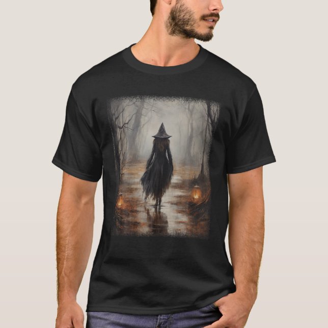 Camiseta Halloween Mystical Beautiful Witch Walking Forest (Anverso)