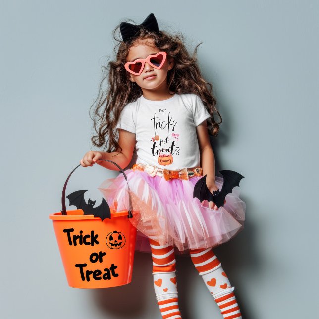 Camiseta Halloween No Tricks (Subido por el creador)