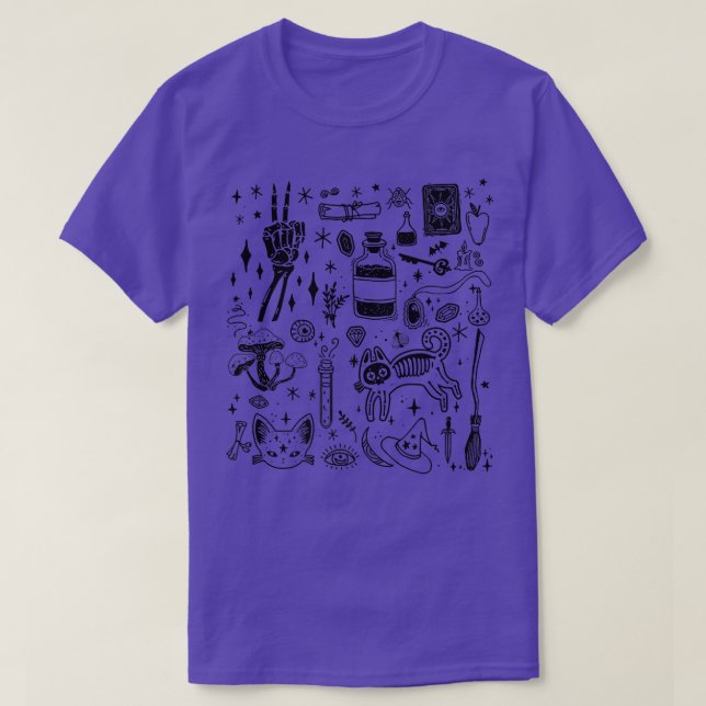 Camiseta Halloween Pequeñas Cosas Para Ser Una Bruja Hallow (Diseño del anverso)