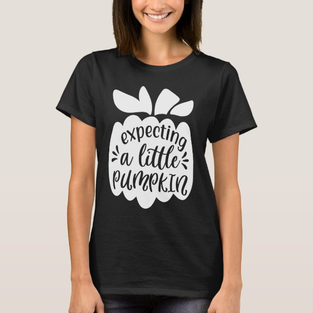 Camiseta Halloween Pregnancy Funny   Expecting A Little Pum (Anverso)