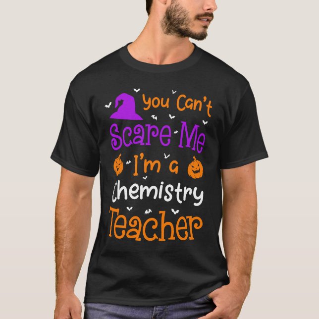 Camiseta Halloween, profesor de química, no me puede asusta (Anverso)