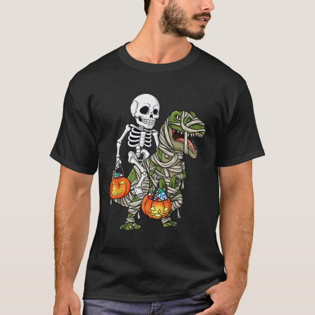 Camiseta Halloween Skeleton Riding Mummy Dinosaur T Rex Fun (Anverso)