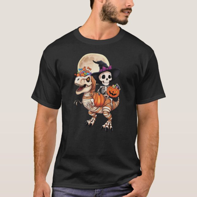 Camiseta Halloween Skeleton Witch Hat Mummy Dinosaur T Rex  (Anverso)