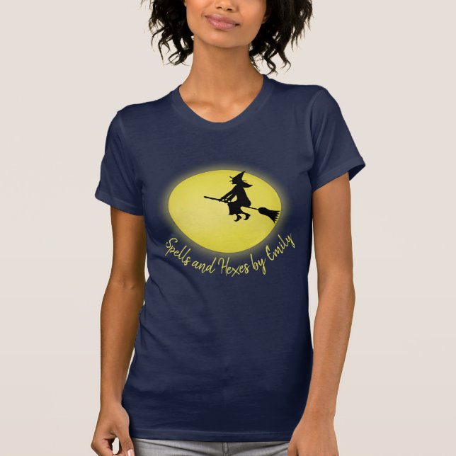 Camiseta Halloween Spooky Scary Witch Broomstick Moonlight (Anverso)