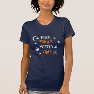 Camiseta Halloween Thick Thighs Witch Vibes Cumpleaños