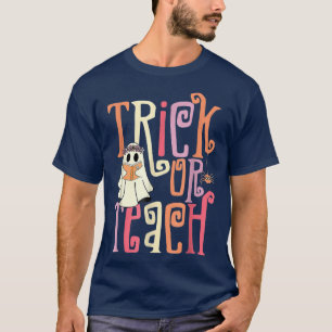 Camiseta Halloween Trick Or Teach Groovy Teacher Cute Ghost