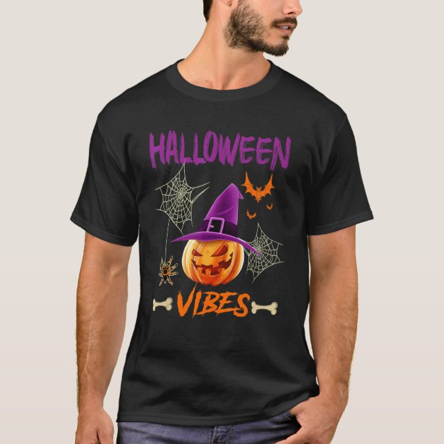 Camiseta Halloween Vibes miedo Calabaza vestida de Gorra de (Anverso)