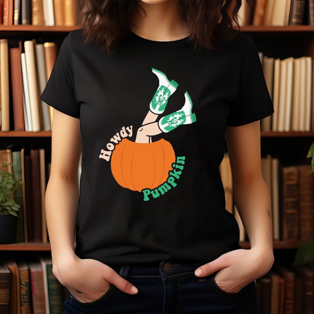 CAMISETA HALLOWEEN WILWEST COWBOY BOOTS HOWDY PUMPKIN (Subido por el creador)